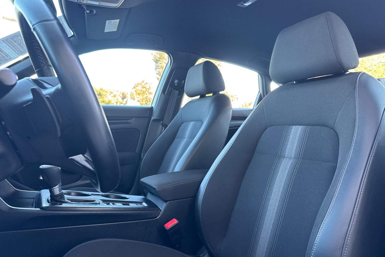 2025 Honda Civic Sport photo 4