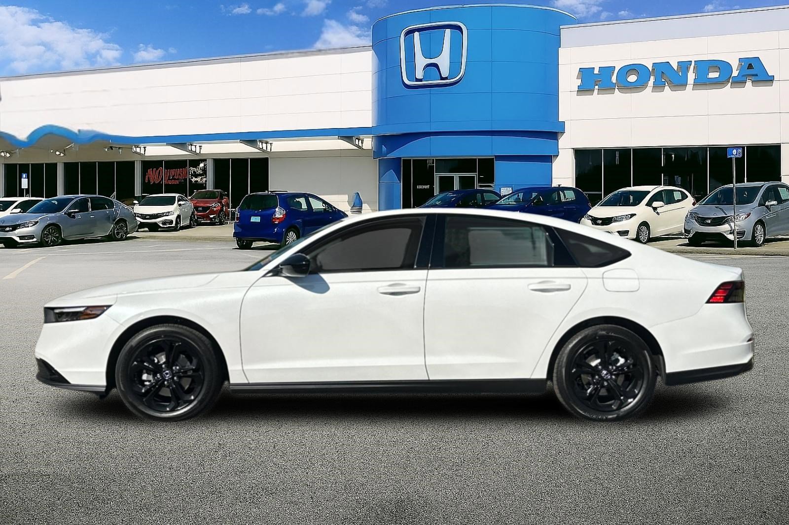 2025 Honda Accord SE photo 2