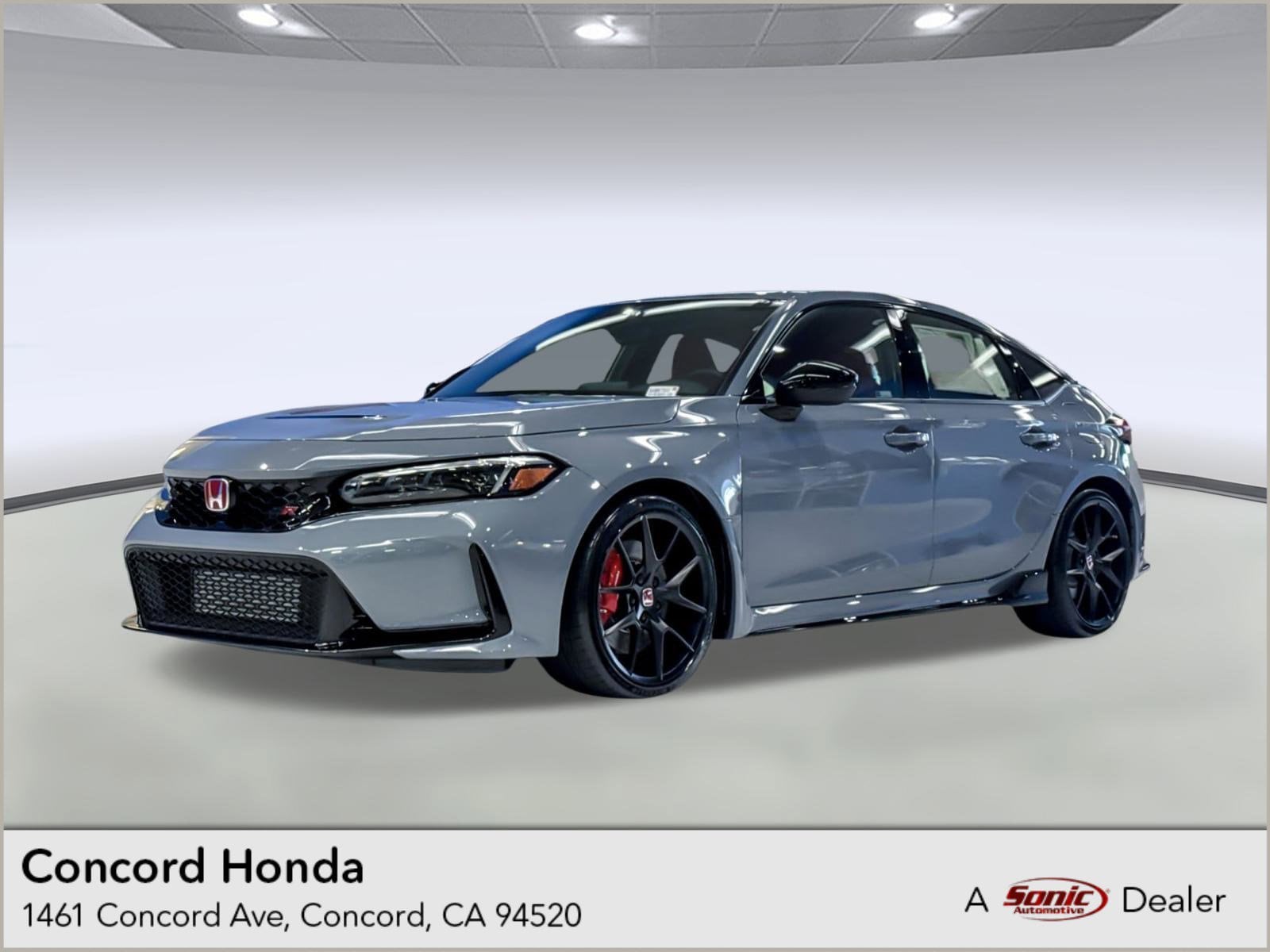 2025 Honda Civic Hatchback Type-R's photo