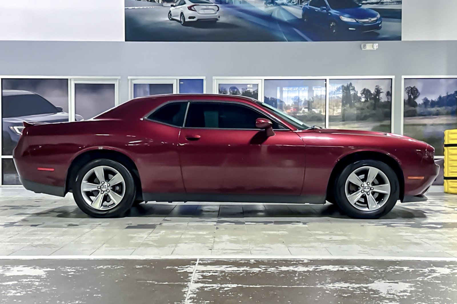 2019 Dodge Challenger SXT photo 6