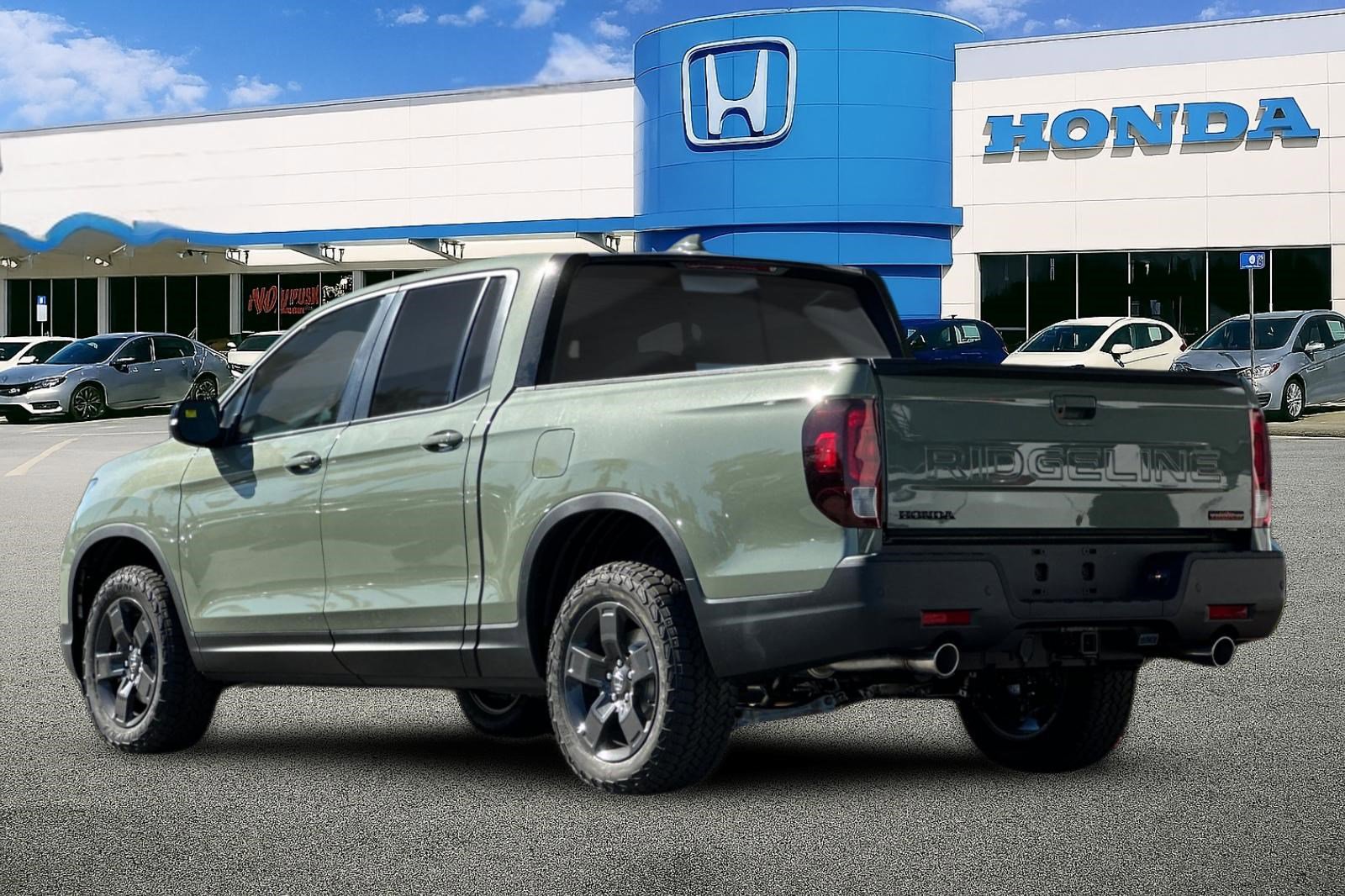 2026 Honda Ridgeline TrailSport photo 3