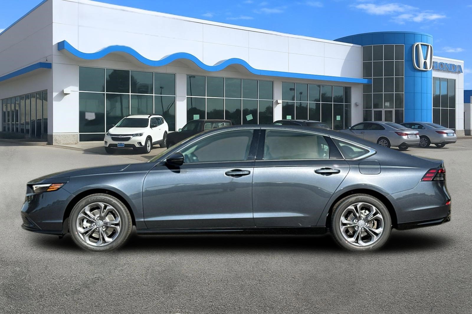 2025 Honda Accord Hybrid EX-L photo 2