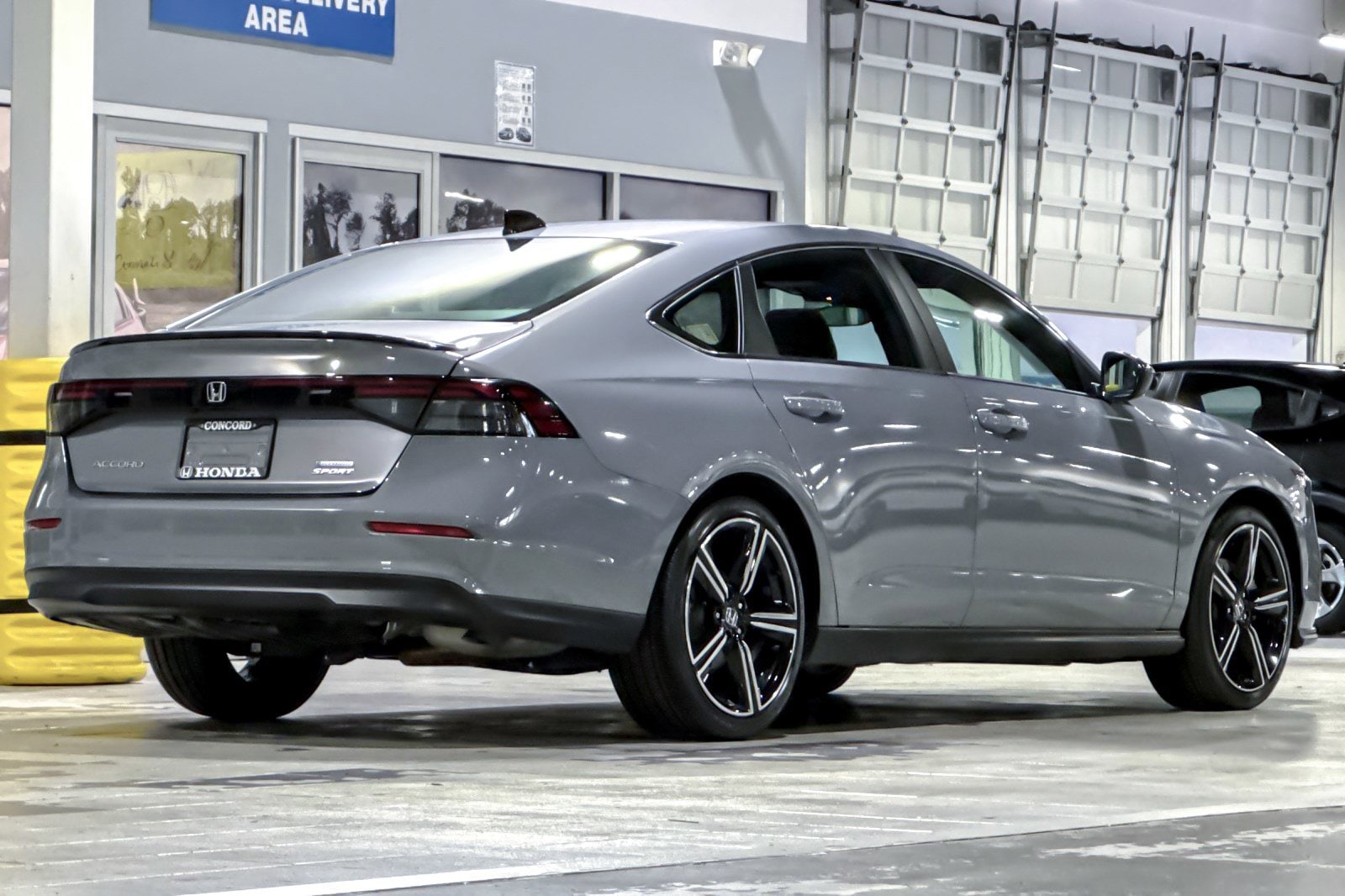 2023 Honda Accord Hybrid Sport w/BSI photo 3