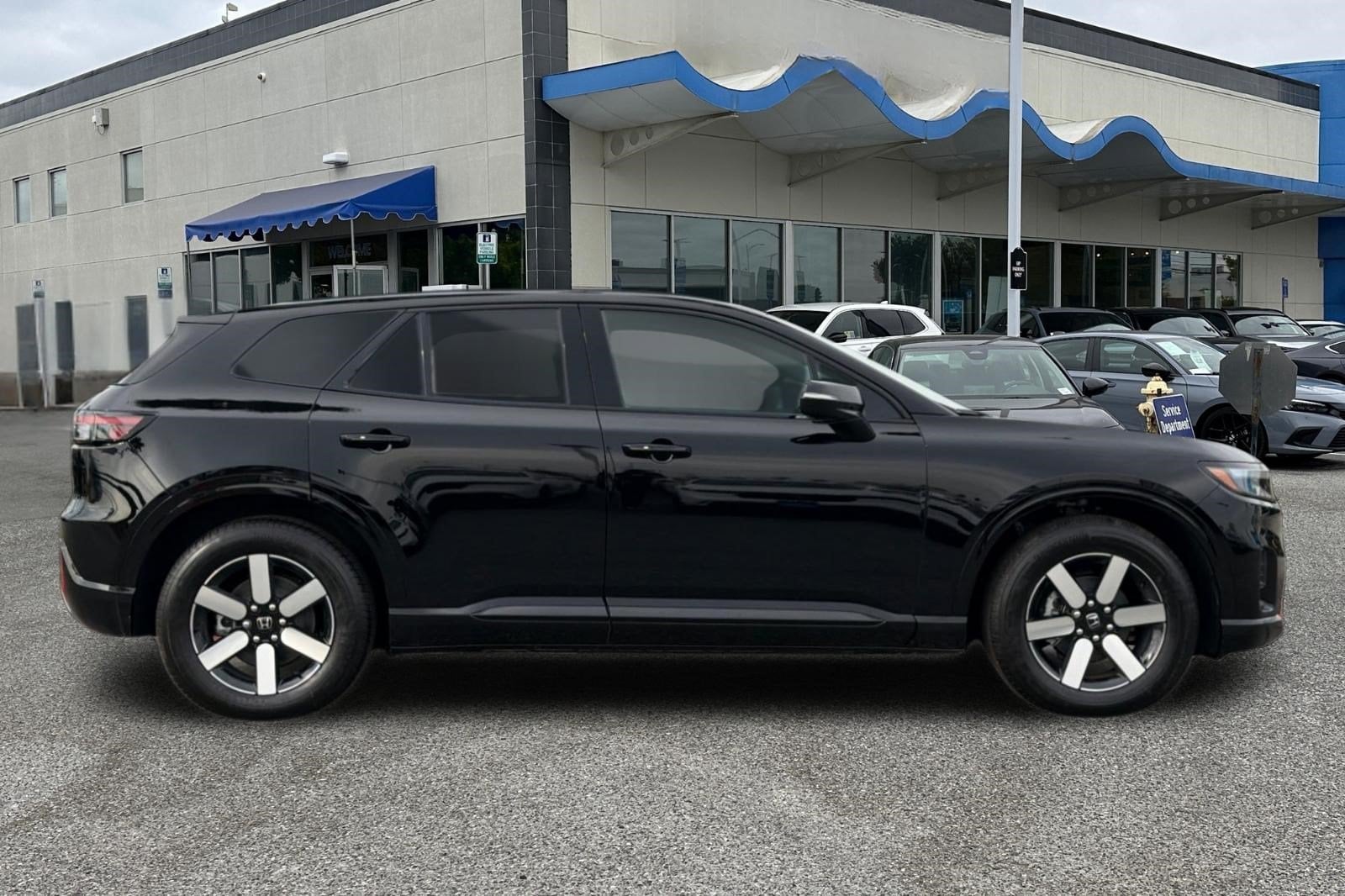 Prologue Touring SUV