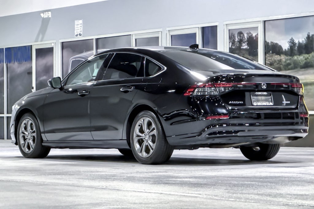 Used 2023 Honda Accord Hybrid EX-L Sedan