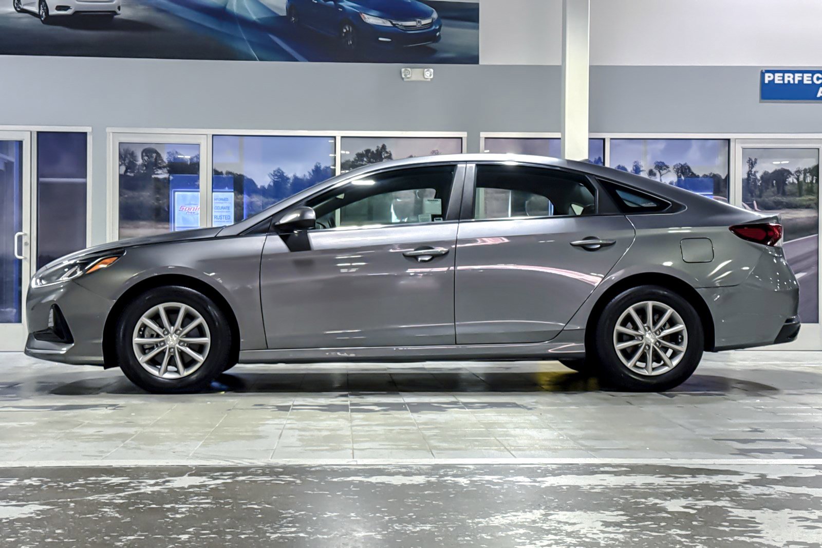 2018 Hyundai Sonata Eco photo 3