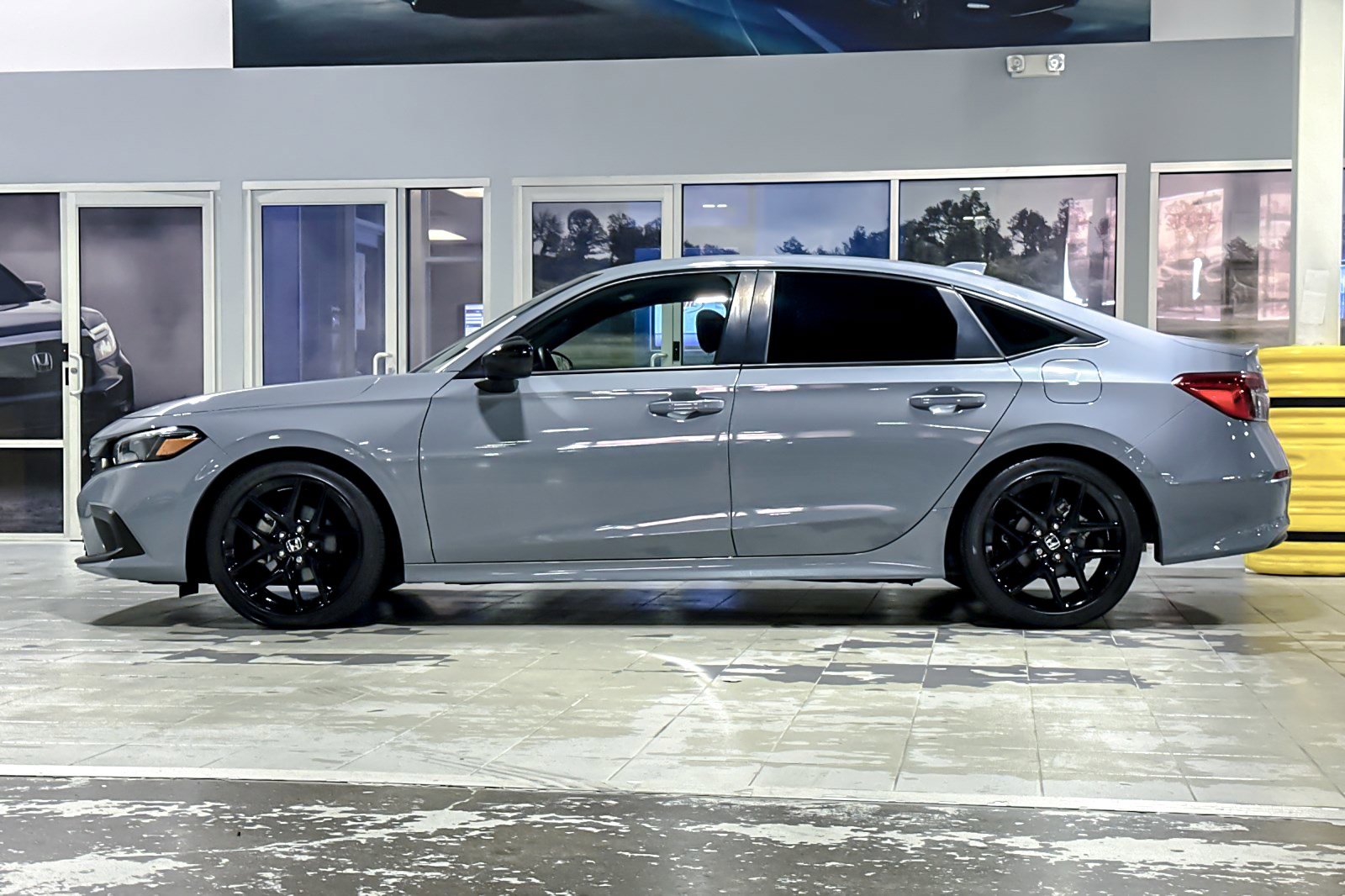 2024 Honda Civic Sport photo 2