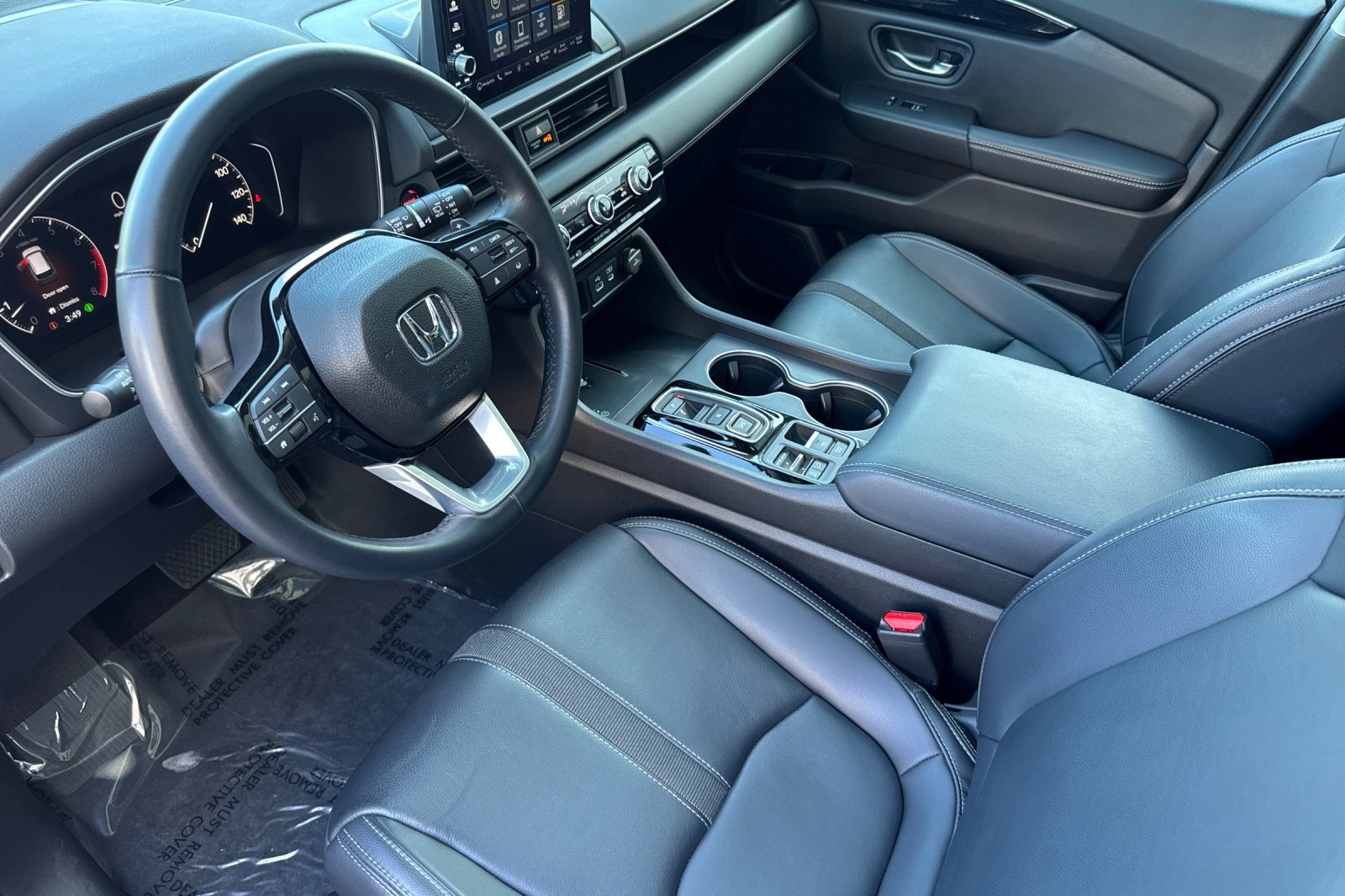 2024 Honda Pilot Touring photo 4