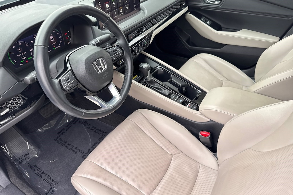 Used 2023 Honda Accord Hybrid Touring w/BSI Sedan