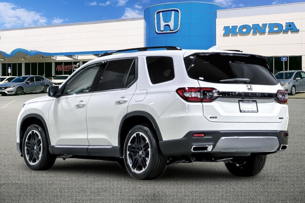 New 2026 Honda Pilot Touring SUV
