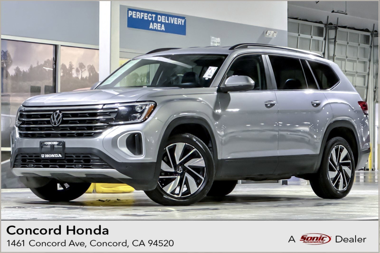 2024 Volkswagen Atlas SE w/Tech's photo