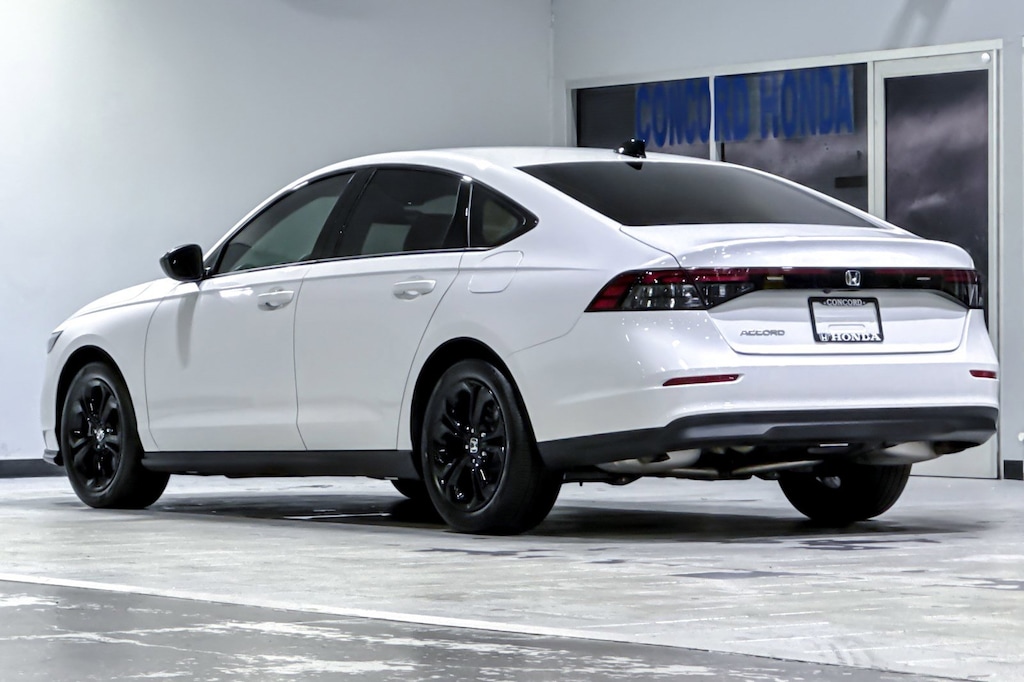Used 2025 Honda Accord SE Sedan