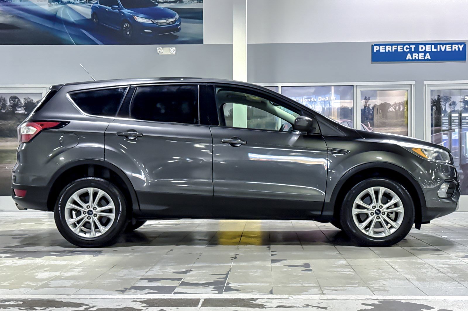 2017 Ford Escape SE photo 6