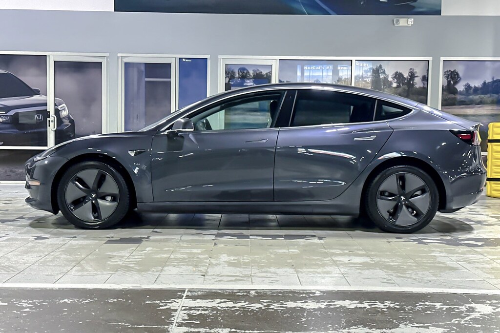 Used 2018 Tesla Model 3 Long Range Sedan