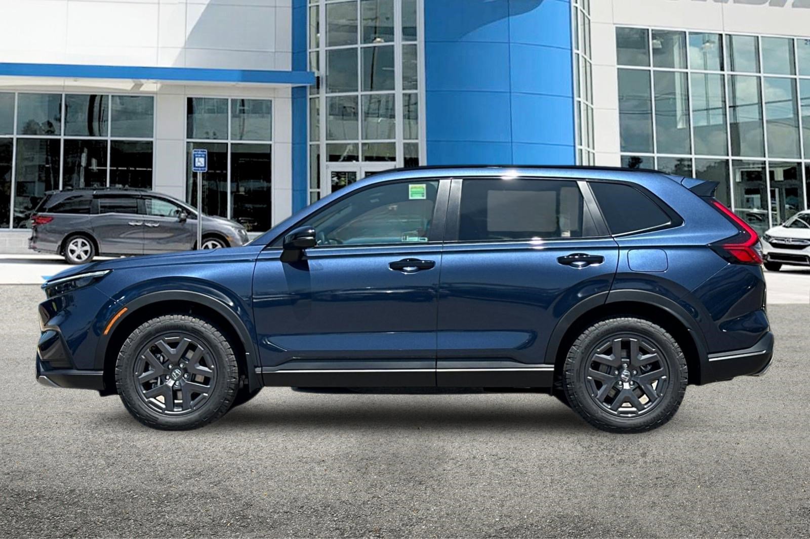 2026 Honda CR-V Hybrid photo 2