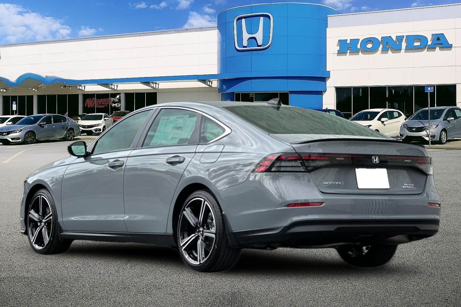2025 Honda Accord Hybrid Sport photo 3