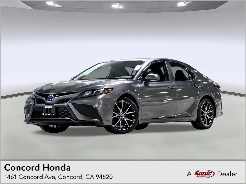 Used 2024 Toyota Camry Hybrid SE Sedan