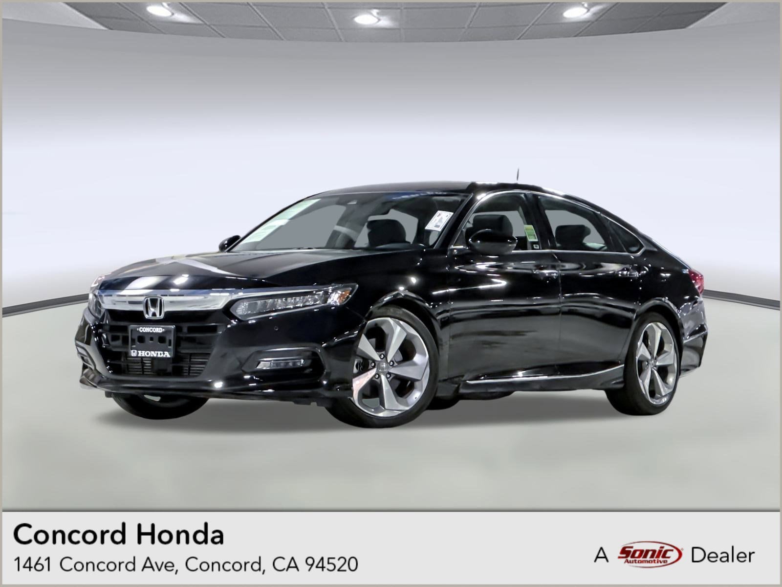 2020 Honda Accord Touring's photo