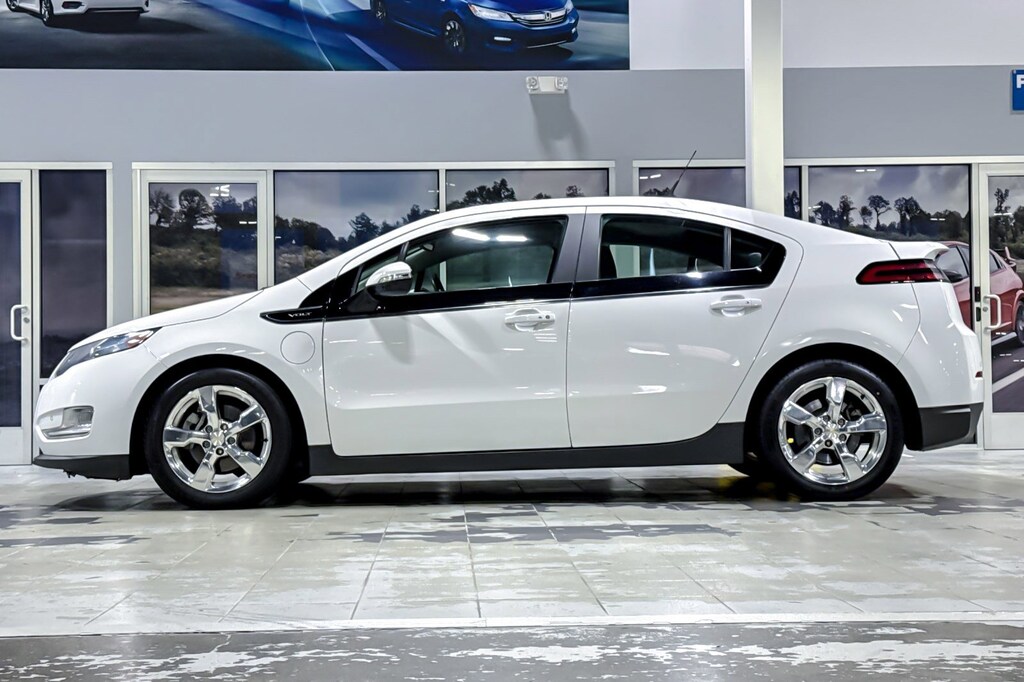 Used 2014 Chevrolet Volt Base Hatchback