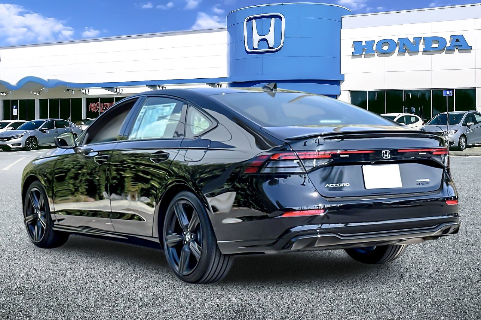 2025 Honda Accord Hybrid Sport-L photo 2