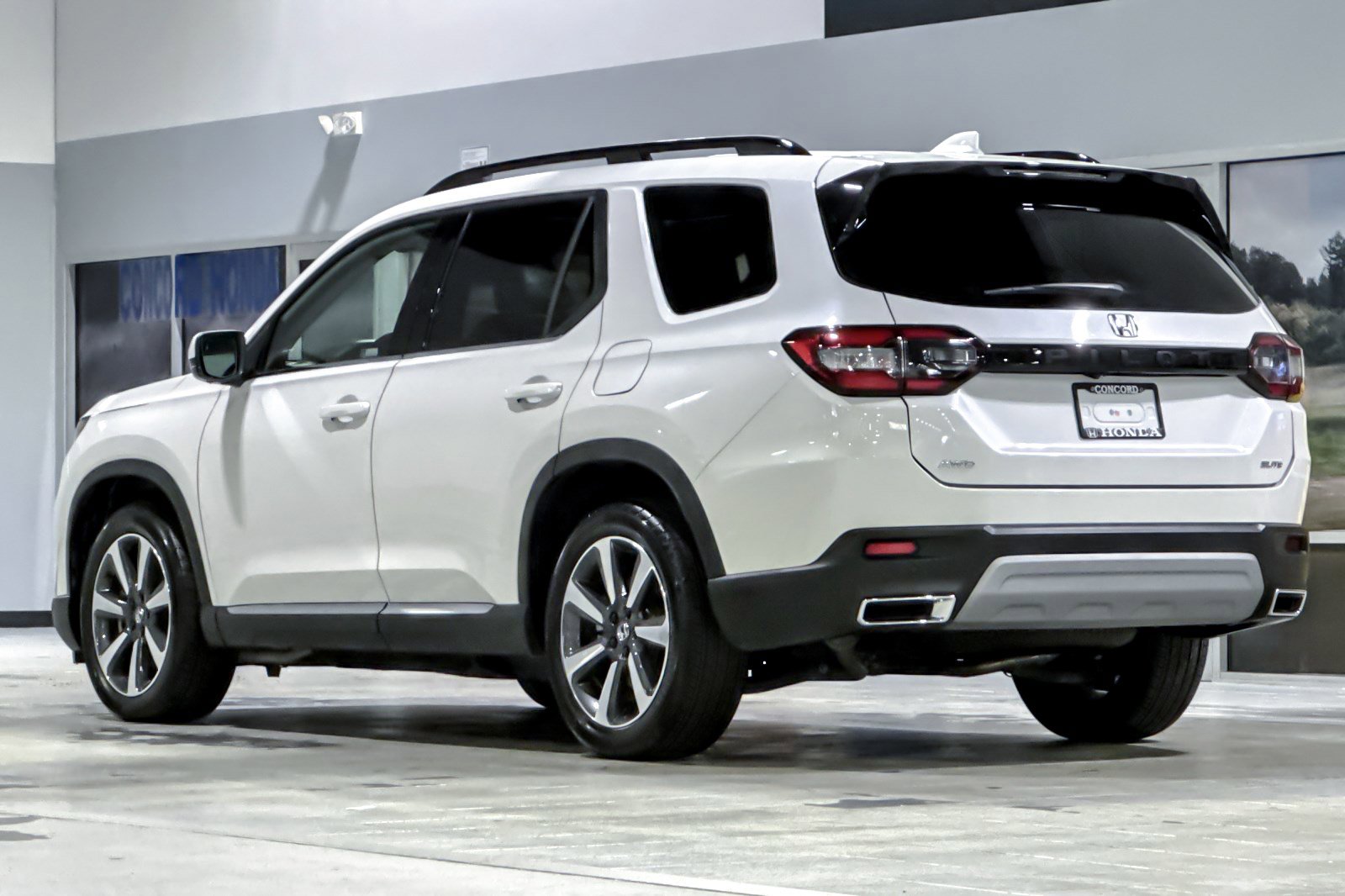 2023 Honda Pilot Elite photo 3