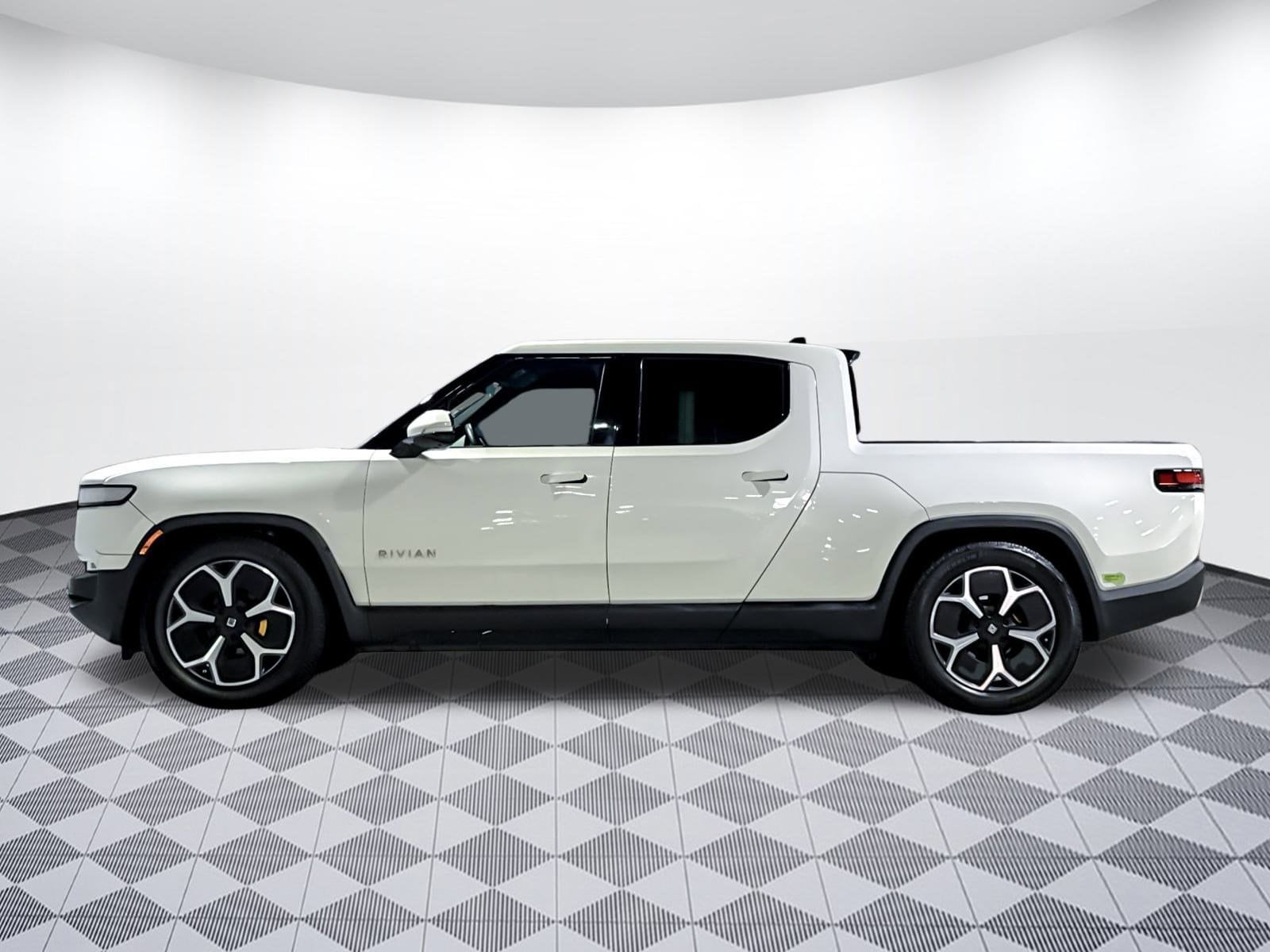 Used 2023 Rivian R1T Adventure with VIN 7FCTGAAA5PN020855 for sale in Concord, CA