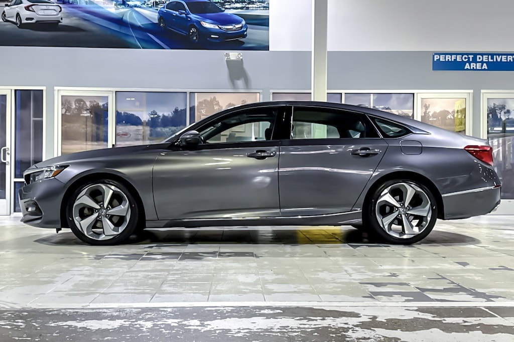 Used 2018 Honda Accord Touring Sedan