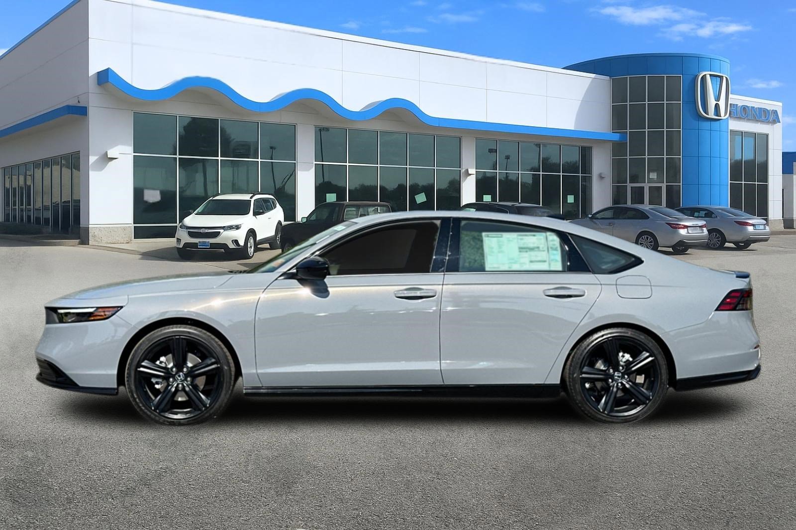 2025 Honda Accord Hybrid Sport-L photo 2