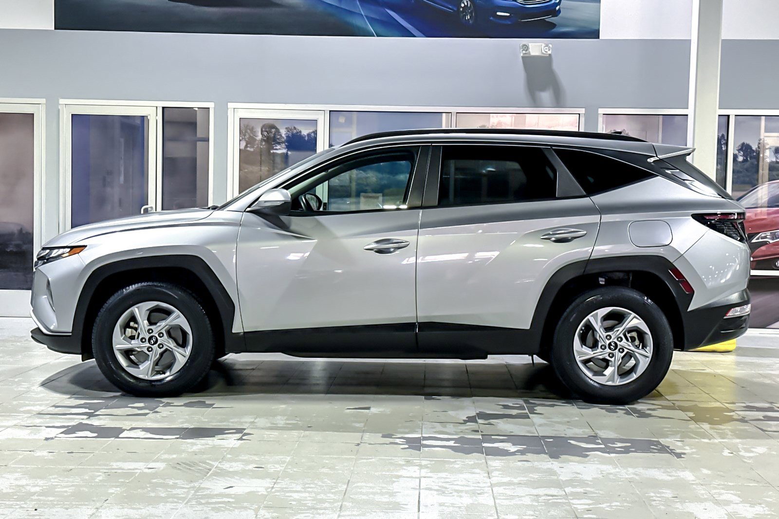 2023 Hyundai Tucson SEL photo 2