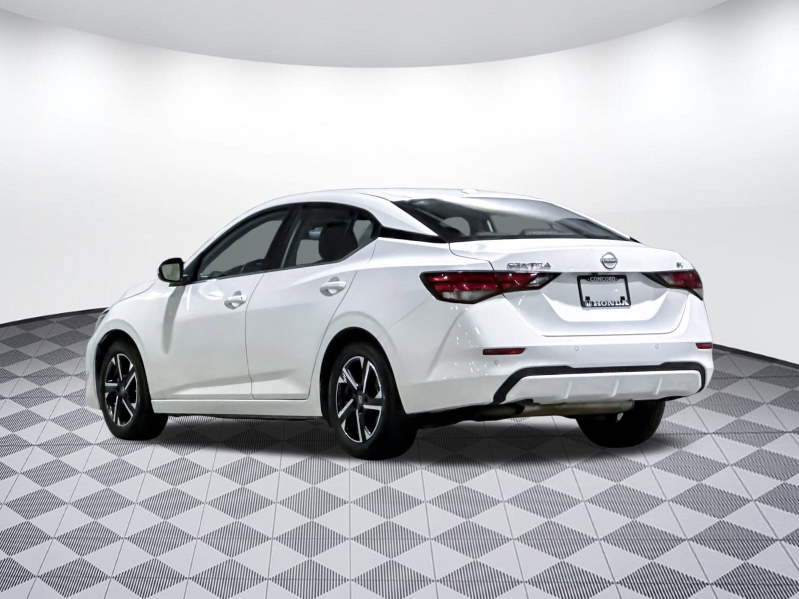 2024 Nissan Sentra SV photo 4