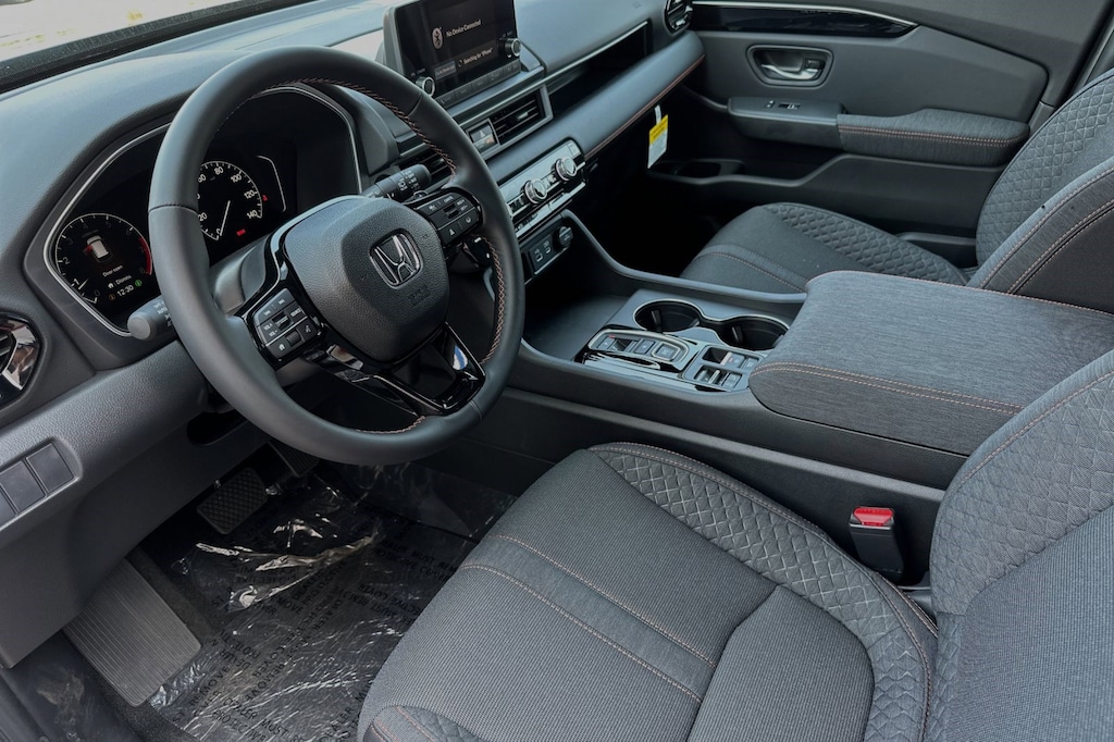 New 2025 Honda Pilot Sport SUV