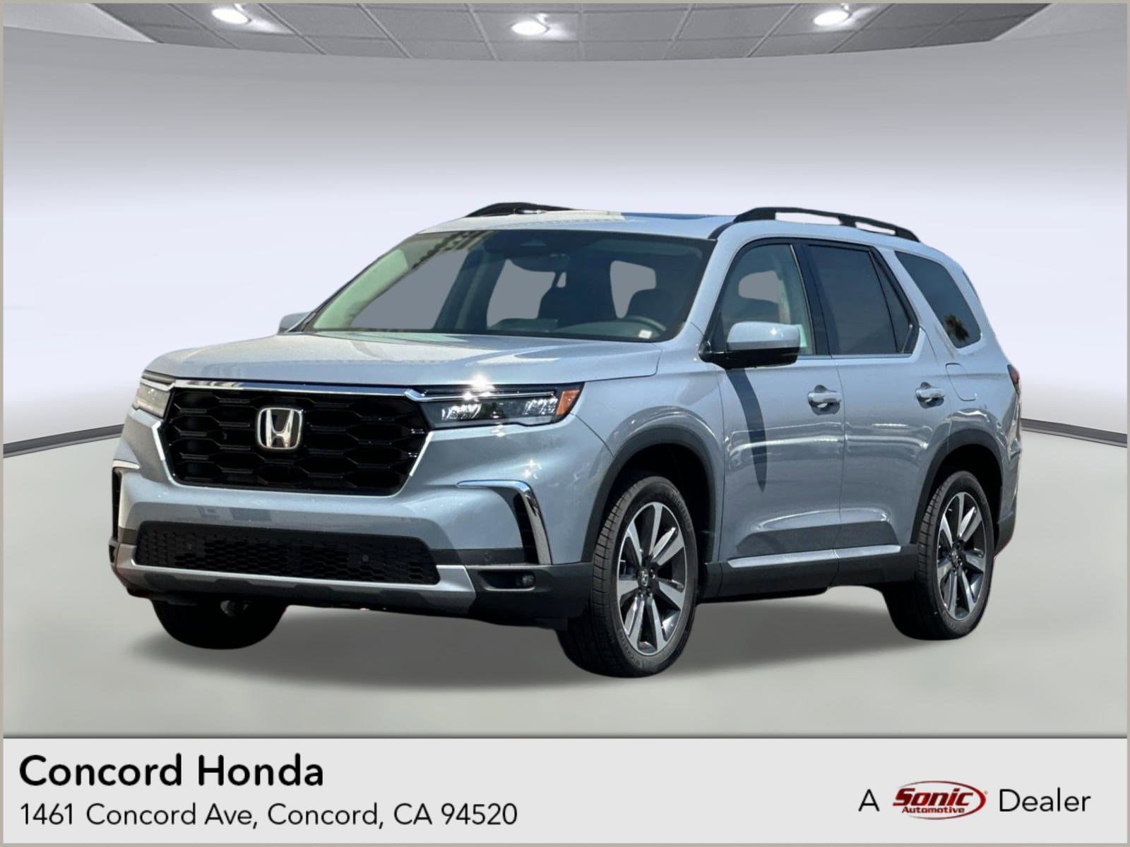 2025 Honda Pilot Touring's photo
