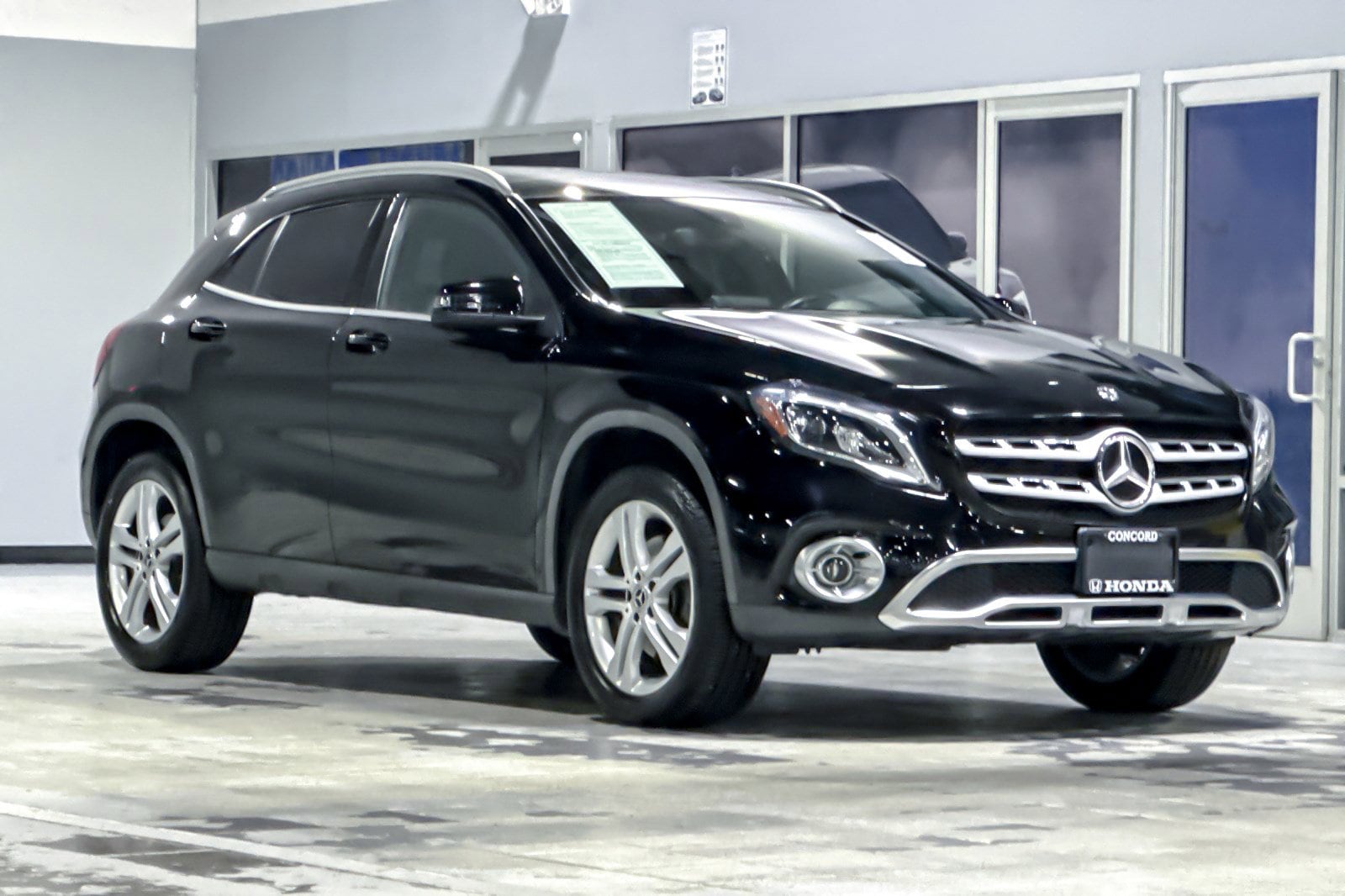 2018 Mercedes-Benz GLA 250 4MATIC photo 5