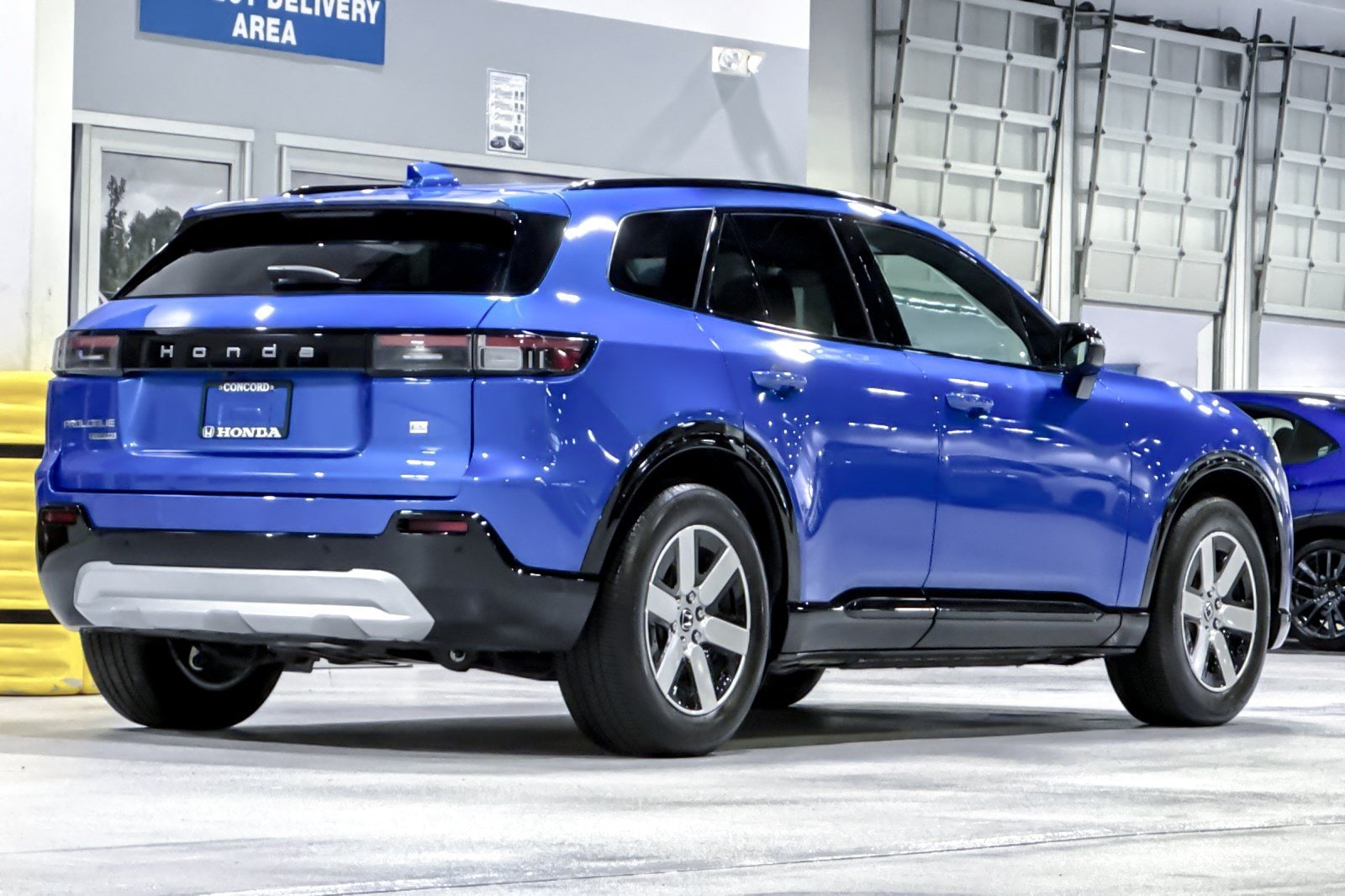 Prologue Touring SUV