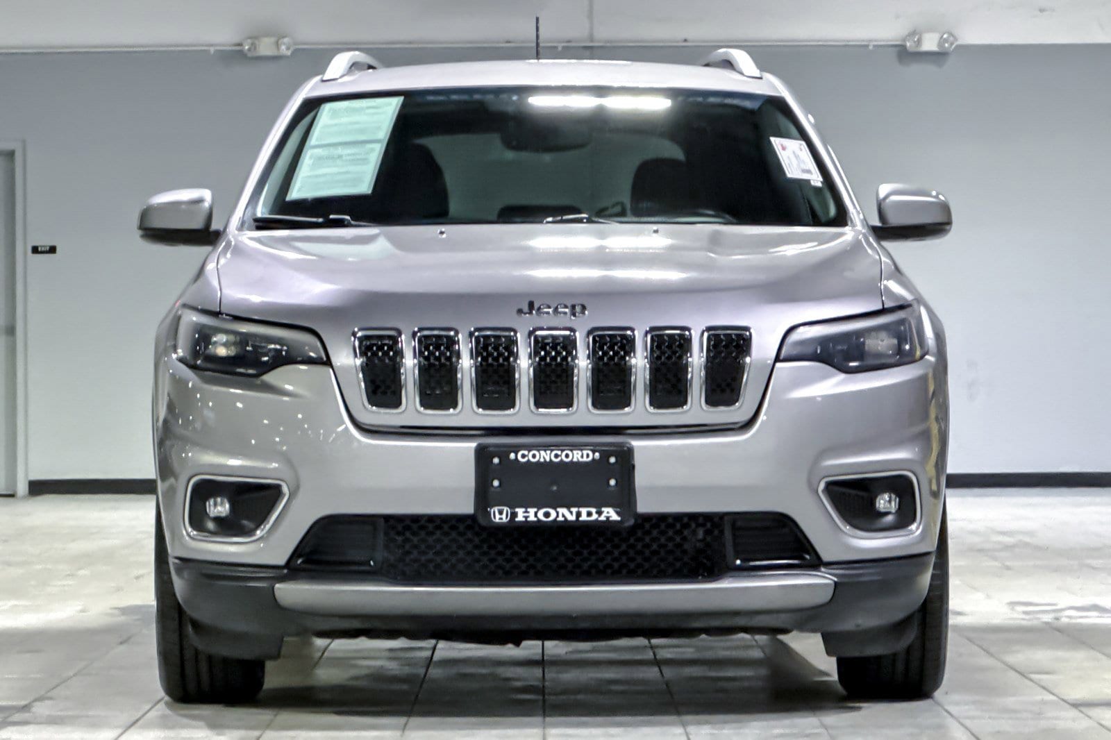 2019 Jeep Cherokee Limited FWD photo 4