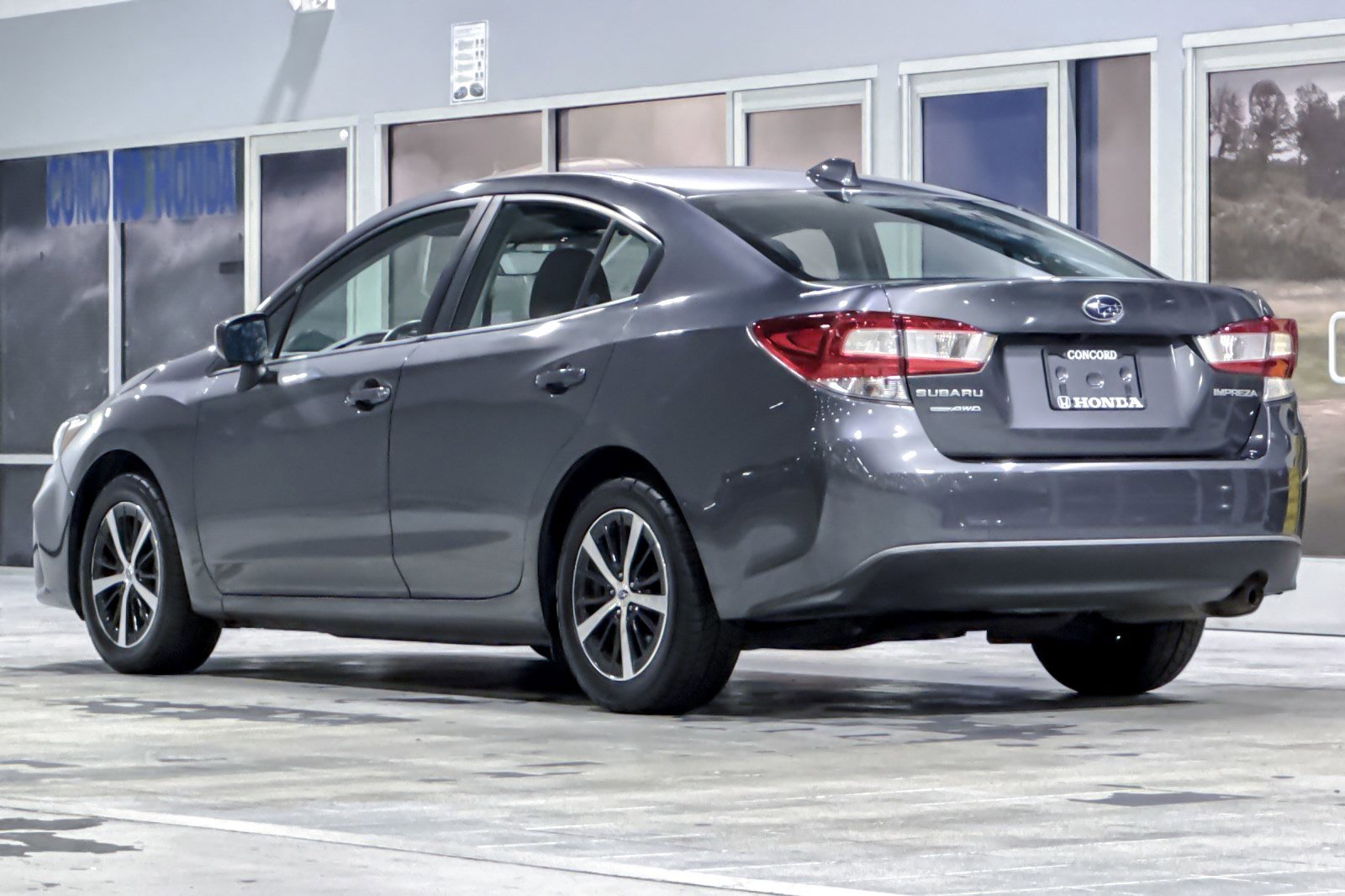 2019 Subaru Impreza 2.0i Premium photo 3