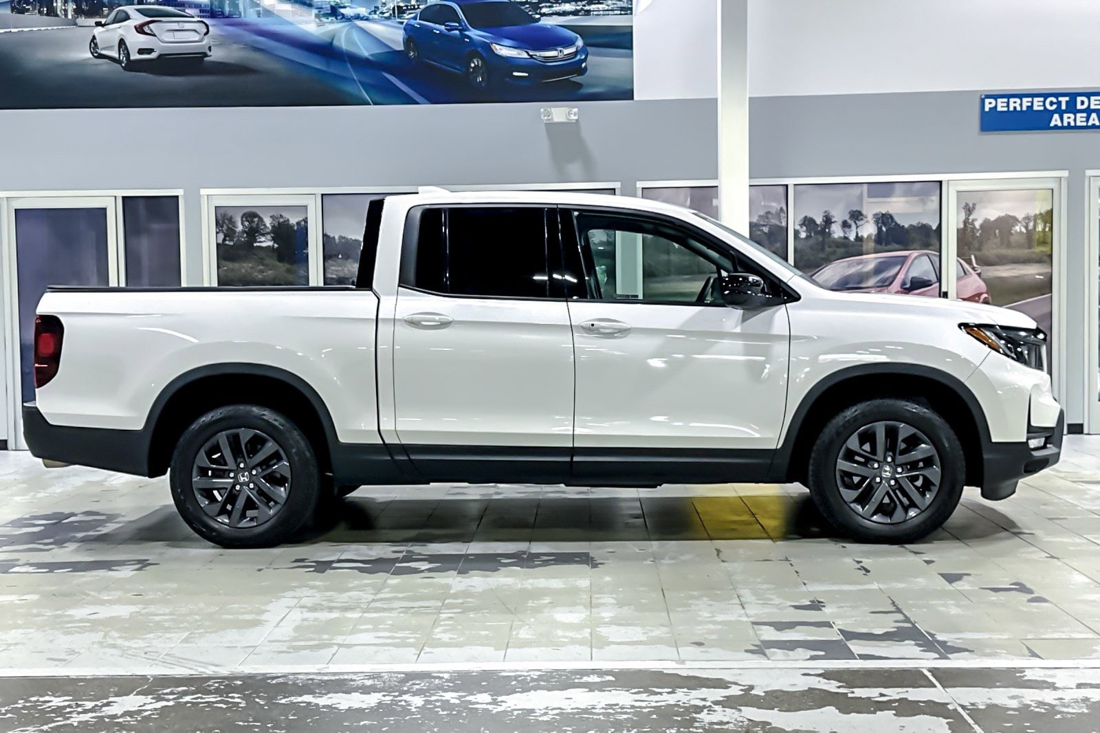 2023 Honda Ridgeline Sport photo 6