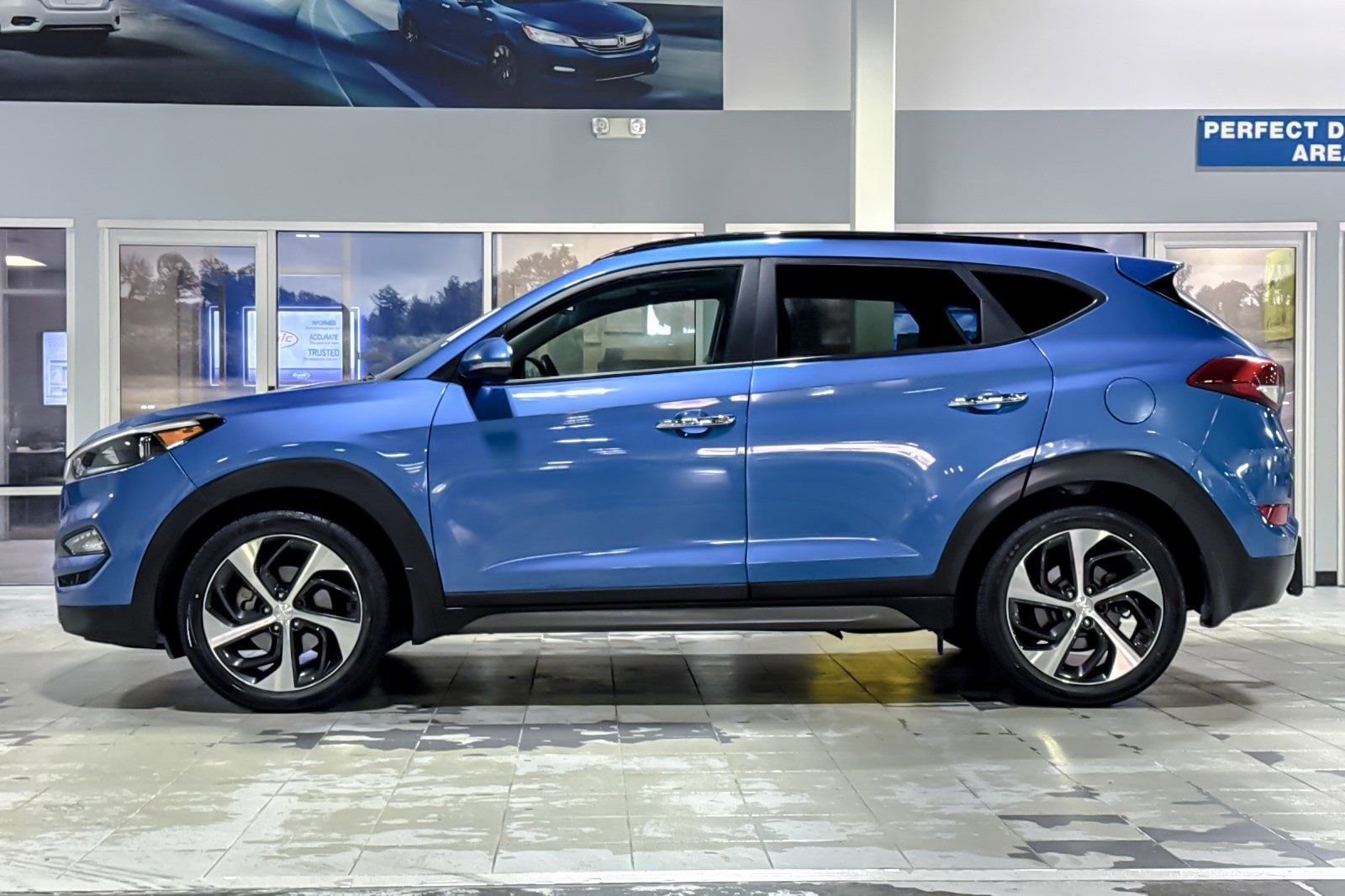 Used 2016 Hyundai Tucson Limited with VIN KM8J33A21GU224616 for sale in Concord, CA