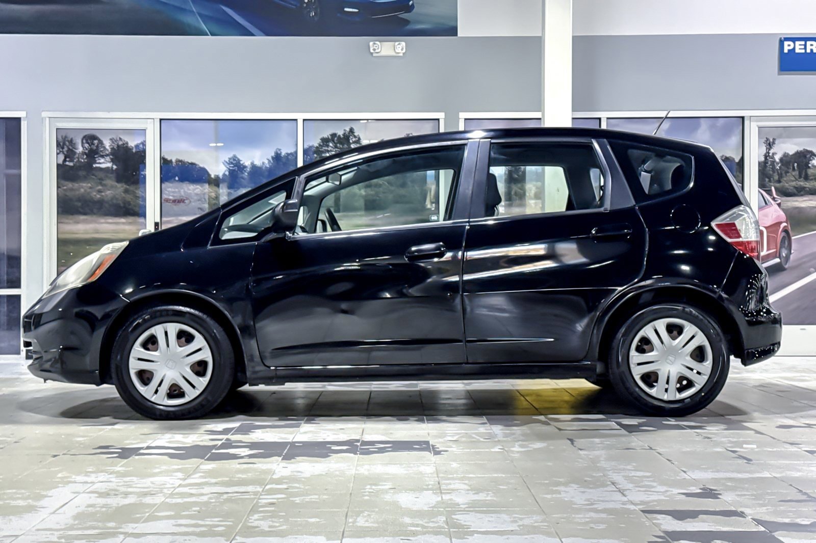 Used 2011 Honda Fit Base with VIN JHMGE8H32BC010655 for sale in Concord, CA