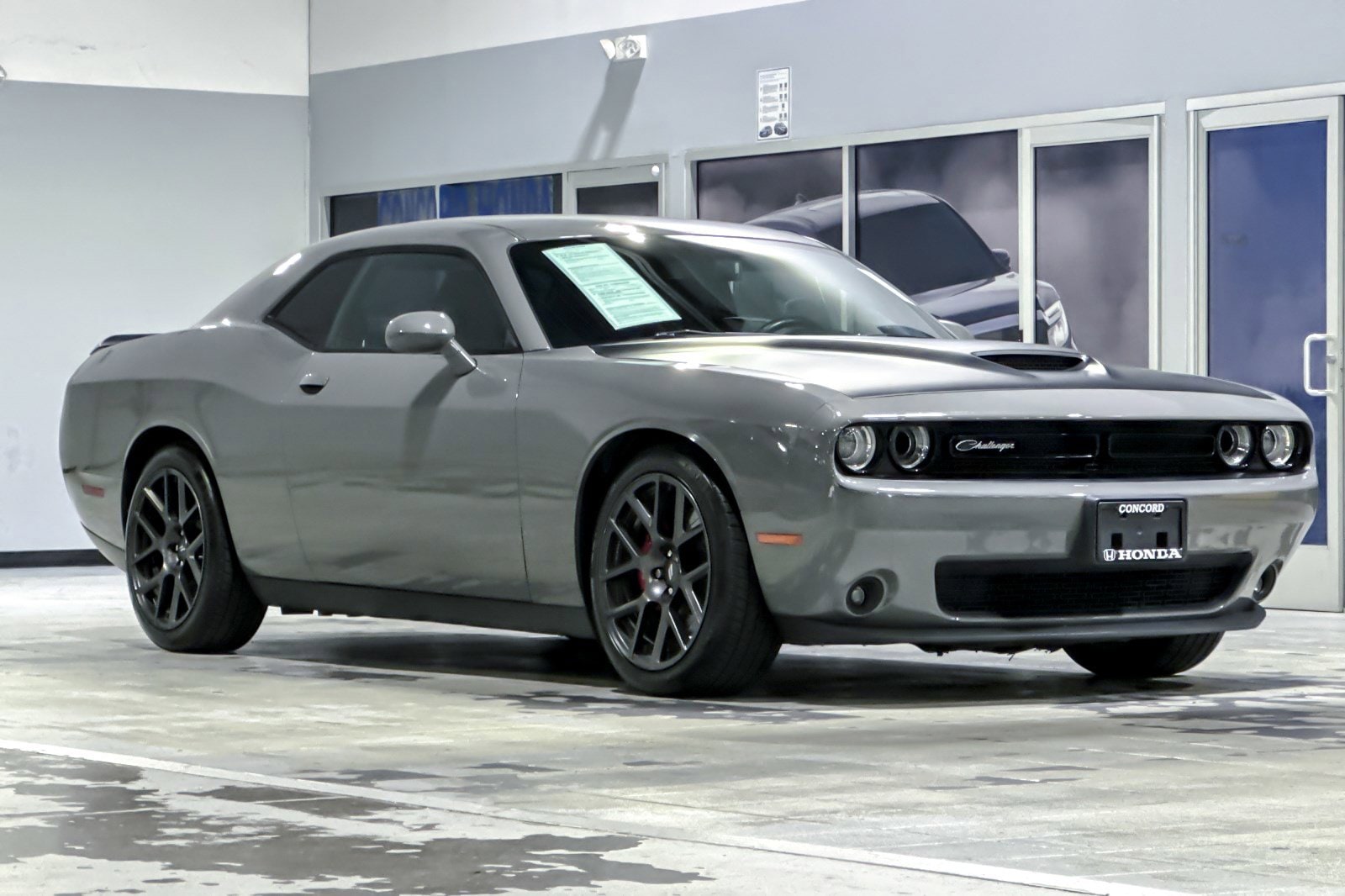 2018 Dodge Challenger R/T photo 5