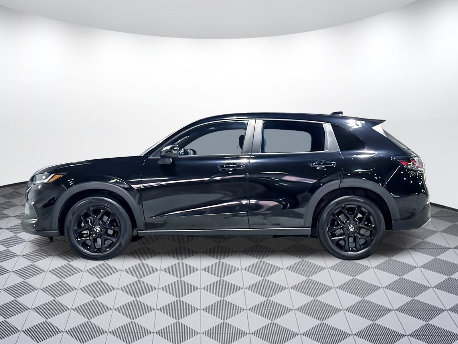 2023 Honda HR-V Sport 2WD photo 2