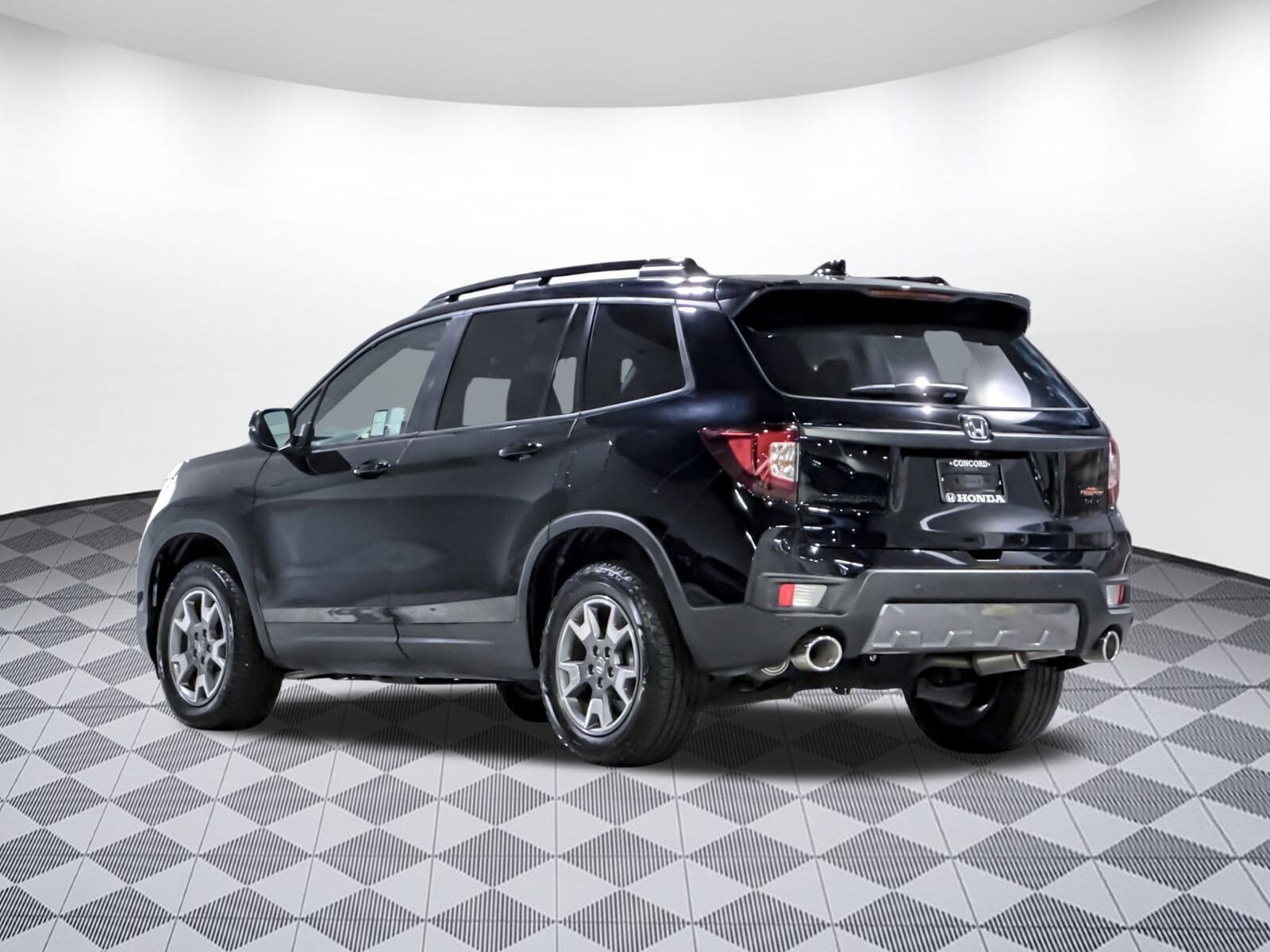 2022 Honda Passport TrailSport photo 3