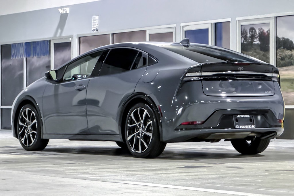 Used 2025 Toyota Prius Plug-in Hybrid XSE Hatchback