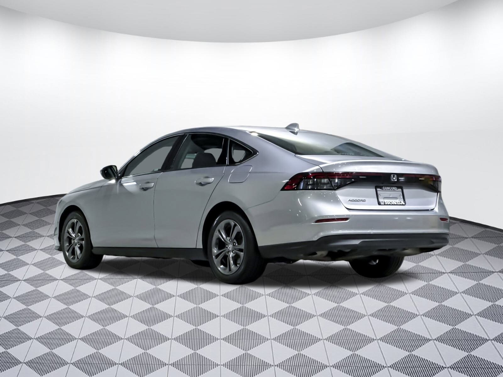 2023 Honda Accord EX photo 4