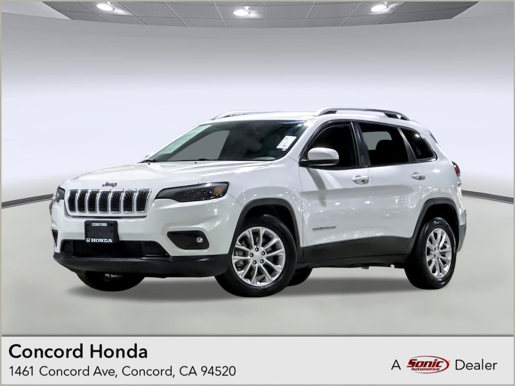 Used 2019 Jeep Cherokee Latitude FWD SUV