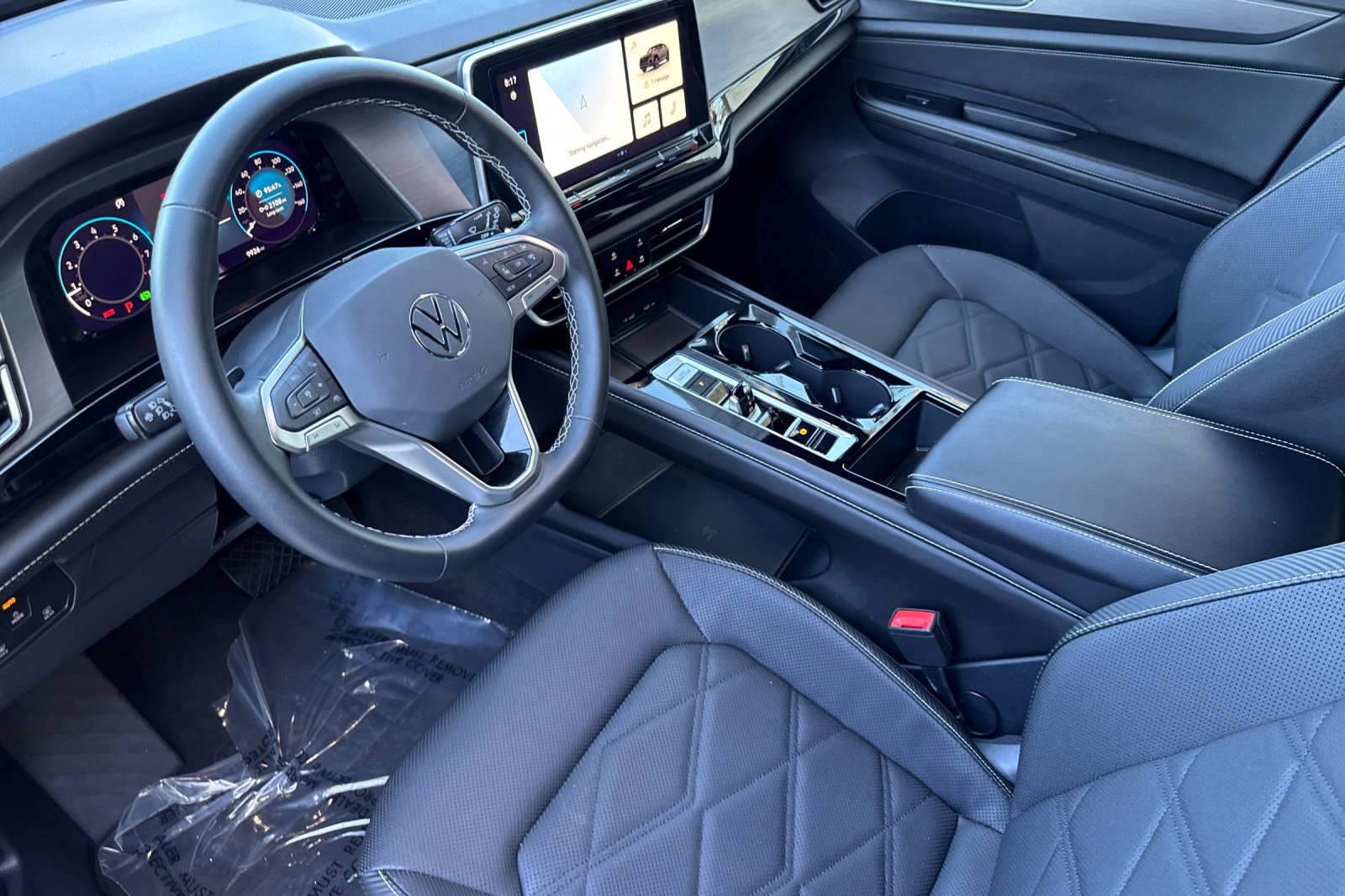 2024 Volkswagen Atlas Cross Sport SE Technology photo 4