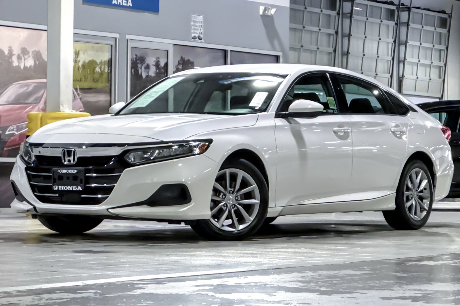 2021 Honda Accord LX 1.5T photo 3