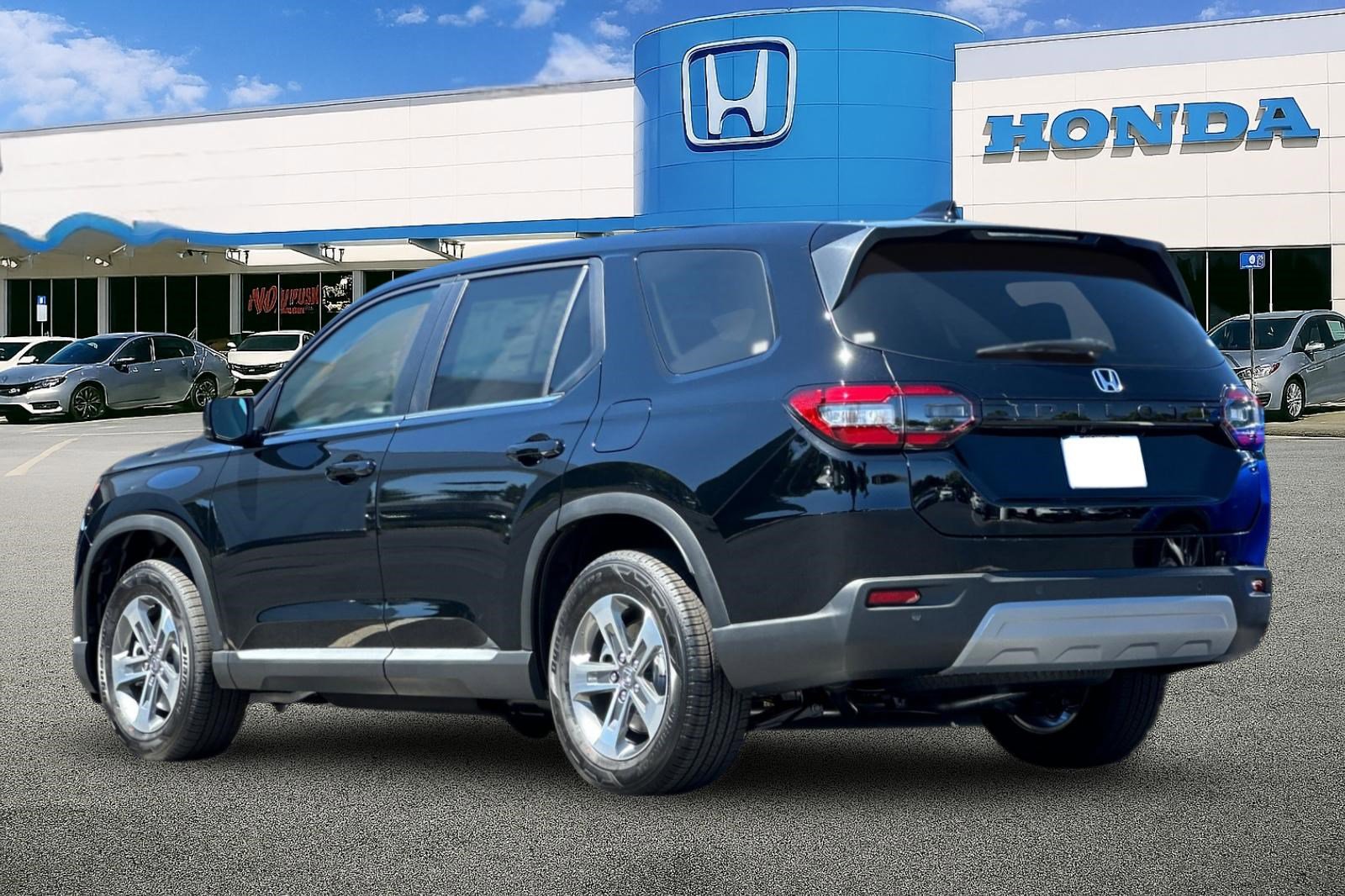 2025 Honda Pilot EX-L photo 3