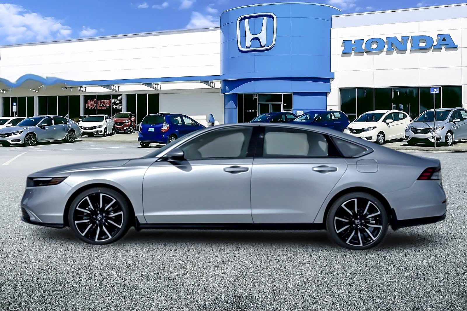 Accord Hybrid Touring Sedan