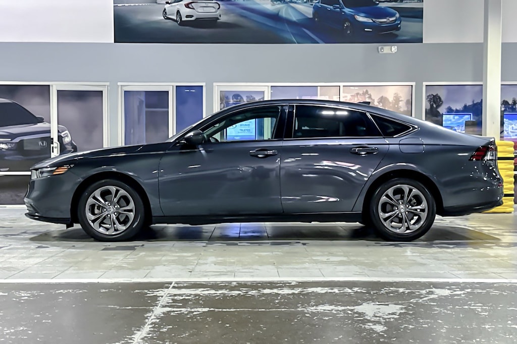 Used 2024 Honda Accord EX Sedan